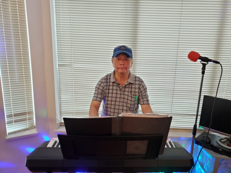 I PLAY WONDERFUL LIVE KEYBPOARD & GUITAR AT YOUR PLACE